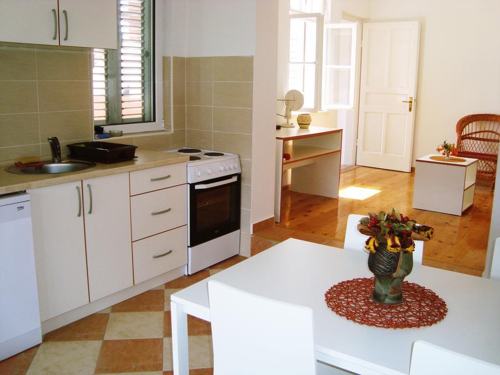Apartments Rolovina Tivat Quarto foto