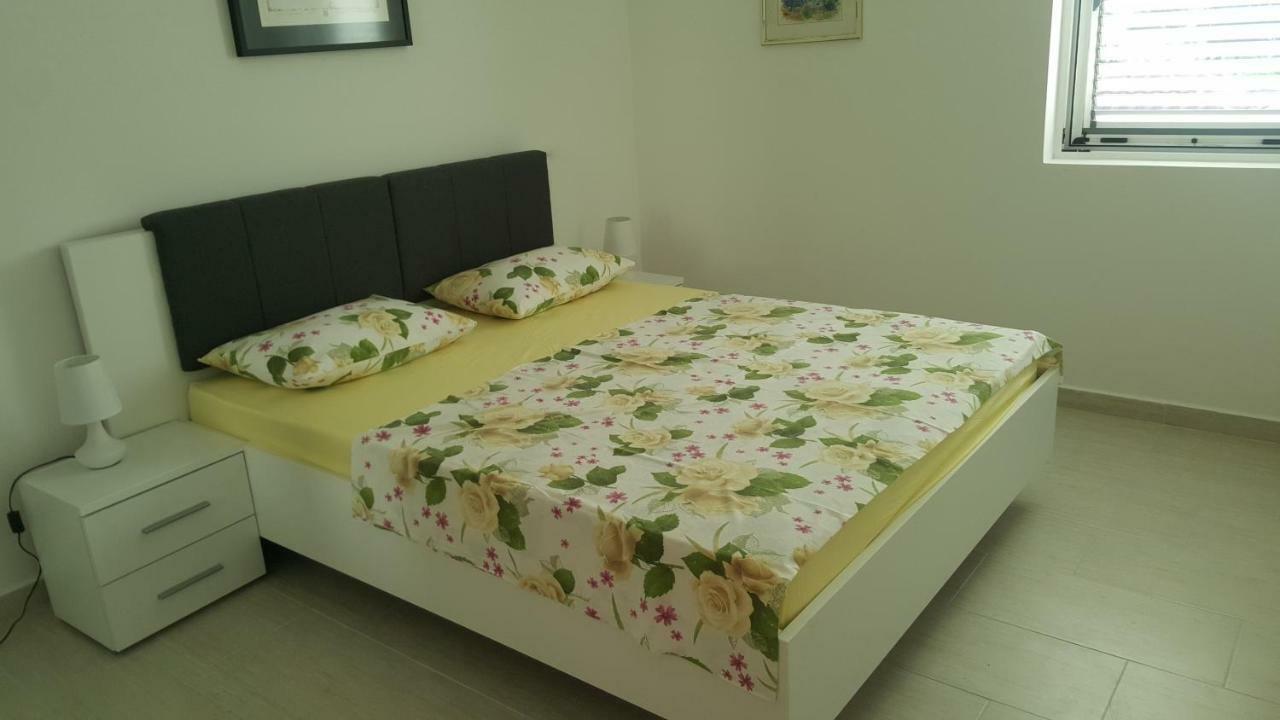 Apartments Rolovina Tivat Exterior foto